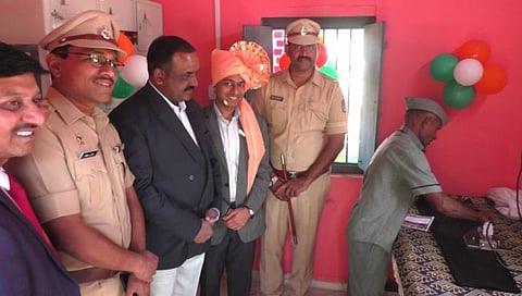 धुळे जिल्हा कारागृहात कैद्यांसाठी रोजगाराभिमुख उपक्रम, शिक्षा भोगून सुटल्यानंतरही होईल उपयोग