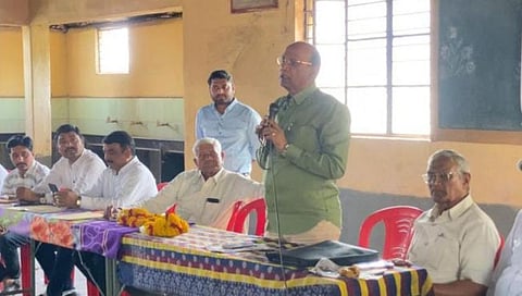 Dhule News : पांझराकान साखर कारखाना वाचविण्यासाठी आम्ही जनतेसोबत : डॉ. तुळशीराम गावित यांची ग्वाही