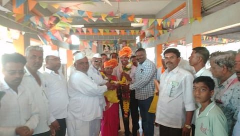 पित्याचे छत्र हरपलेलं, आई मोलमजुरी करते, आजोबा भिक्षा मागतात; तरीही जनार्दनने करुन दाखवलं, एकाचवेळी दोन पदांना घातली गवसणी