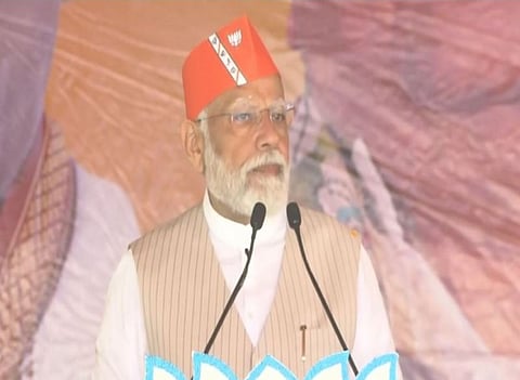 पश्चिम बंगालमधील नादिया जिल्ह्यात आयोजित सभेत बोलताना पंतप्रधान नरेंद्र मोदी.