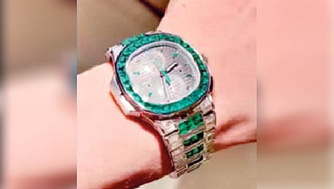 अनंत अंबानींचे 73 कोटींचे घड्याळ चर्चेत!