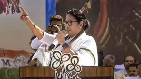 प. बंगालमध्ये ‘तृणमूल’ने केली ४२ उमेदवारांची यादी जाहीर