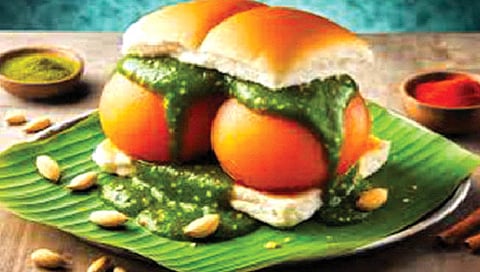 आता आला, चक्क गुलाबजाम वडा!