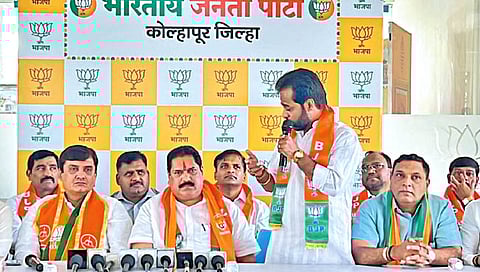 मतांसाठी भाजप अन् कामांसाठी काँग्रेस असे यापुढे चालणार नाही, मंडलिक यांना खडे बोल