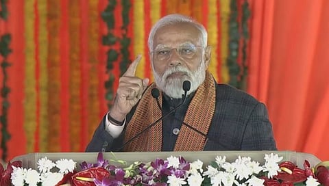 PM Modi Kashmir Visit | कलम ३७० च्या नावाखाली काँग्रेसने केली जम्मू-काश्मीरसह देशाची दिशाभूल – पीएम मोदी