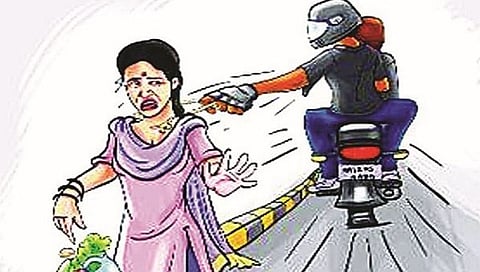 ठाणे : ठाकुर्लीत महिलेच्या गळ्यातील मंगळसूत्र धुम स्टाईलने लंपास