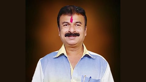 पुणे : बॅंकेच्या नोटीस वाटपासाठी गेलेल्या व्यक्तीचा धारदार शस्त्राने भोकसून खून