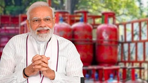 LPG cylinder prices | महिला दिनी पीएम मोदींची मोठी घोषणा, LPG सिलिंडरच्या दरात १०० रुपयांची कपात