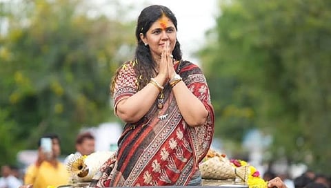 Pankaja Munde : पाच वर्षांचा वनवास संपला! पंकजा मुंडे लढवणार बीड लोकसभेचा किल्ला