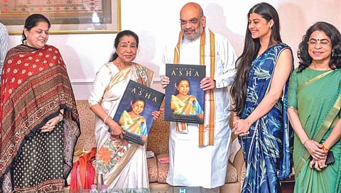 ‘बेस्ट ऑफ आशा’ या पुस्तकाचे अमित शहा यांच्या हस्ते प्रकाशन