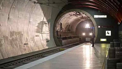 Underwater Metro In Kolkata : भारतातील पहिल्या पाण्याखालील मेट्रो मार्गाचे PM मोदींच्या हस्ते उद्घाटन