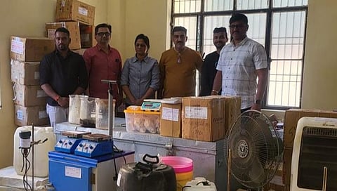 Thane News : यूपीतील ड्रग्ज फॅक्टरीचा ठाणे पोलिसांनी केला पर्दाफाश; २७ कोटींचे ड्रग्ज बनवण्यासाठी लागणारे साहित्य जप्त