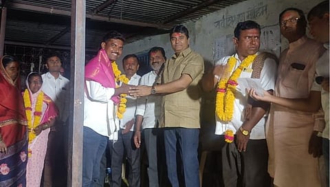 परभणी: राजेगाव येथील काँग्रेस कार्यकर्त्यांचा शरद पवार गटात प्रवेश