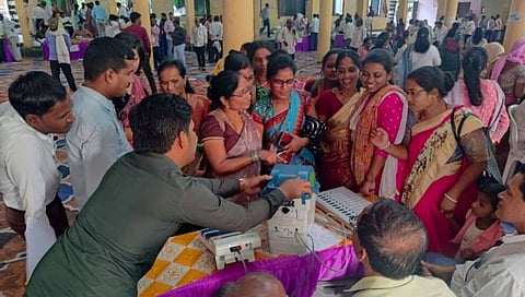 Loksabha Election : लोकसभा निवडणुकीच्या प्रशिक्षणाला १७० कर्मचाऱ्यांची दांडी; कर्मचाऱ्यांविरुद्ध गुन्हे दाखल करण्याचा इशारा