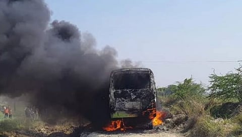 गाझीपूरमध्ये भीषण अपघात
