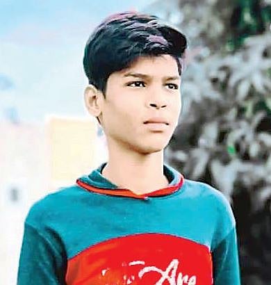 दु्र्दैवी ! मित्रांसोबत पोहायला गेलेला ‘तो’ घरी परतलाच नाही..