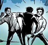 धक्कादायक ! चाकूने तरुणाच्या गळ्यावर सपासप वार..