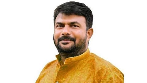 खासदार हेमंत पाटील मुंबईत तळ ठोकून; ३०० गाड्यांचा ताफा मुंबईकडे रवाना