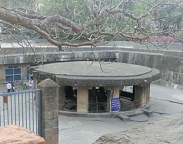 पाताळेश्वरचा भव्य नंदीमंडप जीर्ण : पुरातत्व विभागाकडून परिसर ‘सील’