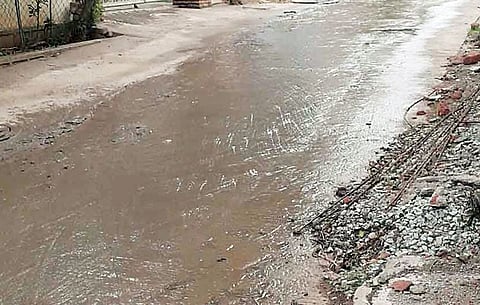 दौंडचे सा. बां. उपविभाग भ्रष्टाचाराचे आगार? करोडो रुपये खर्च झालेले रस्तेच गायब