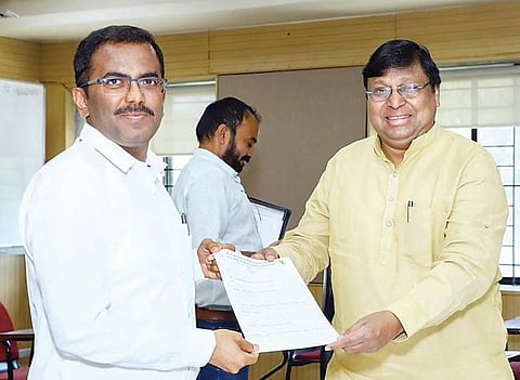 वनमजुरांच्या समस्या निकाली काढणार : मुख्य वनसंरक्षक प्रवीण यांची ग्वाही