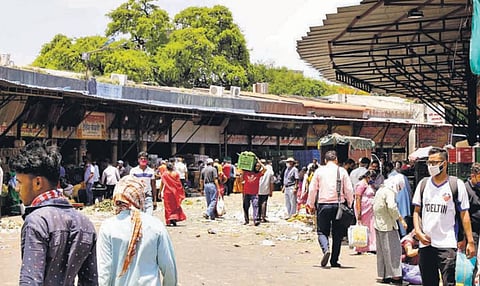 मार्केट यार्डातील डमी अडत्यांवर आजपासून कारवाई : सभापती दिलीप काळभोर