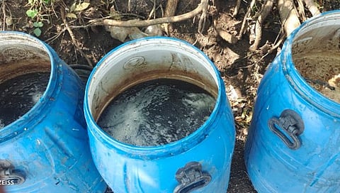 Dhule News | अवैधरित्या दारु विक्री करणाऱ्यांविरुध्द पिंपळनेर पोलीसांची धडक कारवाई