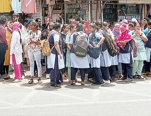 पुणेकरांना उन्हाच्या झळा असह्य; तज्ज्ञांनी दिला ‘हा’ सल्ला