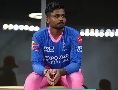 इंडियन प्रीमियर लीग (IPL) स्पर्धेत बुधवारी(१० एप्रिल ) झालेल्या सामन्यात राजस्थान रॉयल्स संघाचा कर्णधार संजू सॅमसनला सलग दोन धक्के बसले.