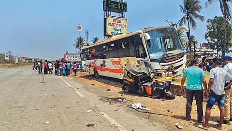 रायगड : माणगावजवळ शिवशाही बस-रिक्षा अपघातात ३ ठार