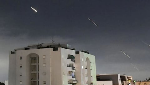 Israel-Iran War : “… त्यांना किंमत मोजावी लागेल” : इस्त्रायलचा इराणला इशारा