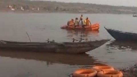 Odisha boat tragedy | ओडिशातील महानदीत बोट उलटली, ७ जणांचा मृत्यू