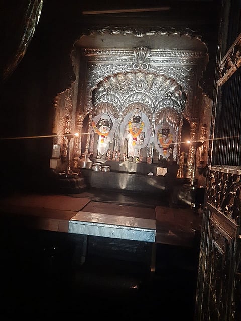 Nashik News | श्री काळाराम मंदिराच्या किरणोत्सवास प्रारंभ; श्रीराम, सीता व लक्ष्मणाच्या मूर्तीस सूर्यस्नान