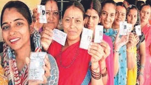 Lok Sabha Election 2024 : इलेक्शन आलं… महिला आठवल्या