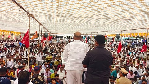 Lok Sabha Election : लोकशाही जिवंत ठेवायची असेल तर येत्या निवडणुकीत भाजपाला त्यांची जागा दाखवावी : शरद पवार