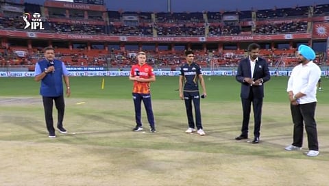 PBKS vs GT : पंजाबचा नाणेफेक जिंकून फलंदाजीचा निर्णय