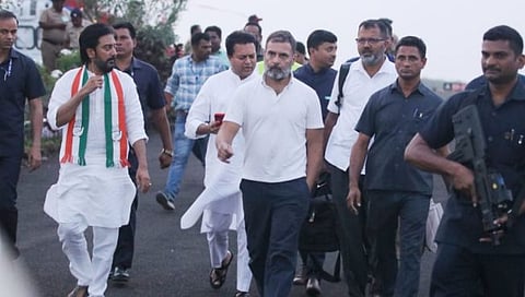 राहूल गांधी यांचा खराब हवामानामुळे लातूरमध्ये मुक्काम