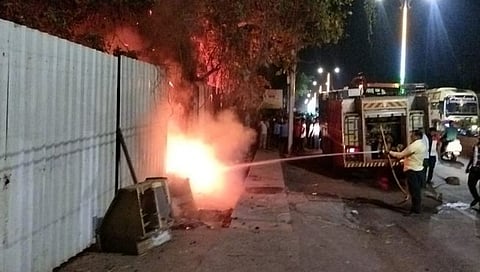 रत्नागिरी : शहरातील आठवडा बाजार येथील भंगार डेपोला भीषण आग