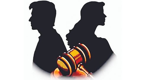 प्रेमळ हिंसा नेहमी असते घातक! का ते जाणून घ्या?