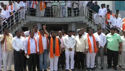 Yavatmal – Washim Lok Sabha : भावना गवळी यांना उमेदवारी द्या, अन्यथा सामूहिक राजीनामे देणार; शिवसैनिक आक्रमक