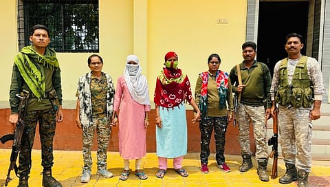 Gadchiroli News : साडेपाच लाखांचे बक्षीस असलेल्या दोन नक्षल महिलांसह एका समर्थकास अटक