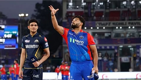 DC vs GT : नाणेफेक जिंकत गुजरातचा गोलंदाजीचा निर्णय