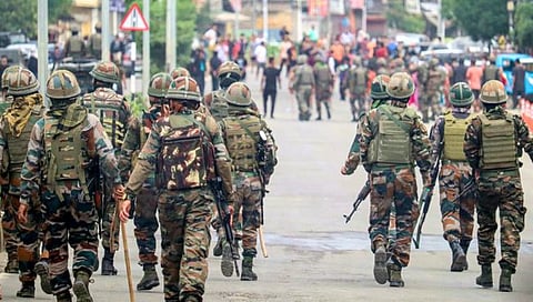Manipur Violence : मणिपूरमध्ये पुन्हा हिंसाचार भडकला; कुकी दहशतवाद्यांचा हल्ला; दोन जवान शहीद