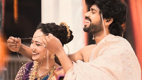 चेतन वंडनेरे-ऋतुजा धारप