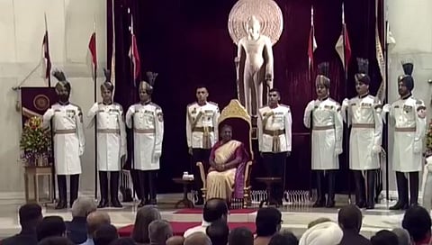 राष्ट्रपतींच्या हस्ते पद्म पुरस्कारांचे वितरण: माजी उपराष्ट्रपती व्यंकय्या नायडू, राम नाईक, दत्तात्रय मायाळू यांचा सन्मान