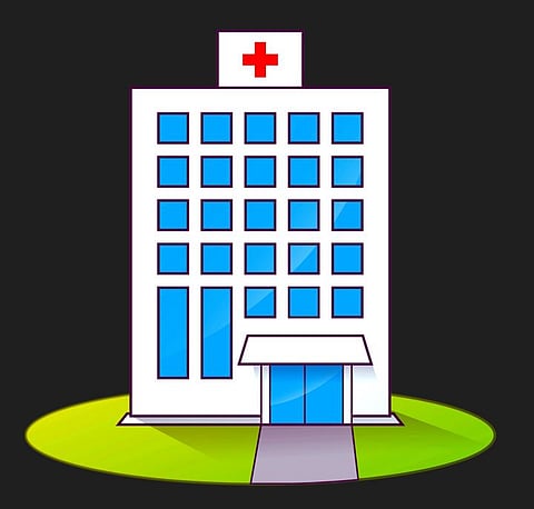 ’आपला दवाखाना’ वर्षभरानंतरही ‘आपला’ नाही : राज्य शासनाची फक्त घोषणाच