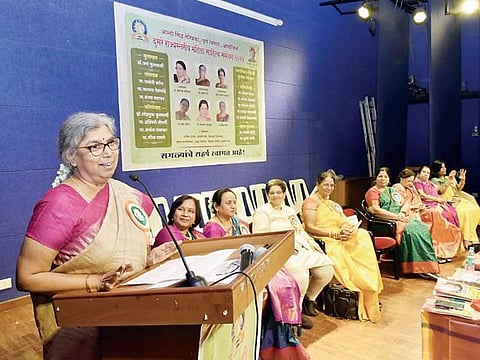 साहित्यातील स्त्रियांचे योगदान दुर्लक्षितच : डॉ. अरुणा ढेरे यांचे प्रतिपादन