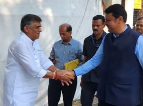 Loksabha election | पुणे काँग्रेसला धक्का? बागुल-फडणवीस भेटीने चर्चेला उधाण