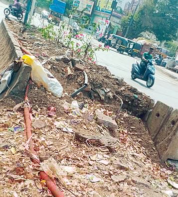 अपूर्ण विकासकामांना जबाबदार कोण? बिबवेवाडीतील गंगाधाम चौकाची झाली दुरवस्था