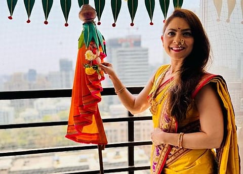 सोनाली कुलकर्णी,